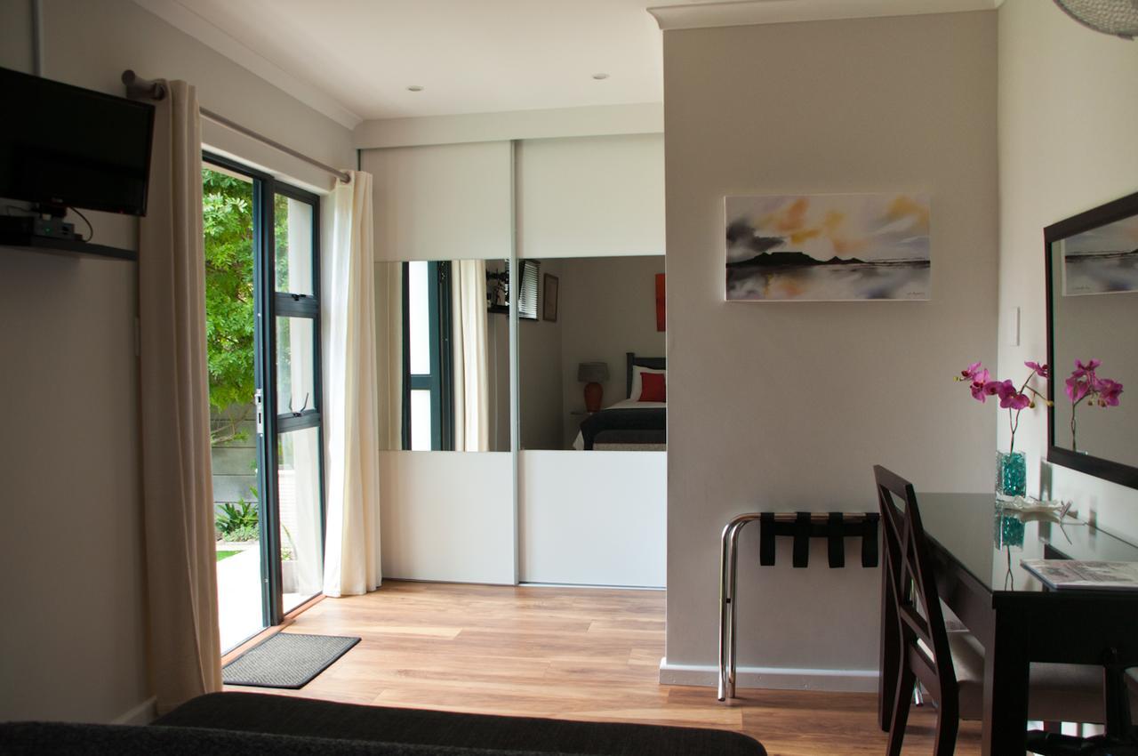 Somersby Guest House Hout Bay Exterior foto